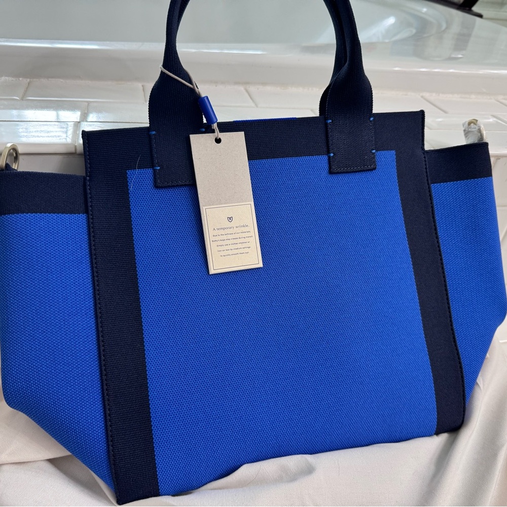 BNWT Lazuli Rothy’s Full Size Handbag